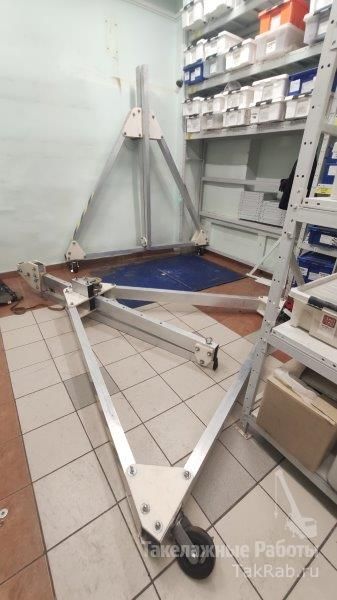 Работа с использованием такелажного портала.